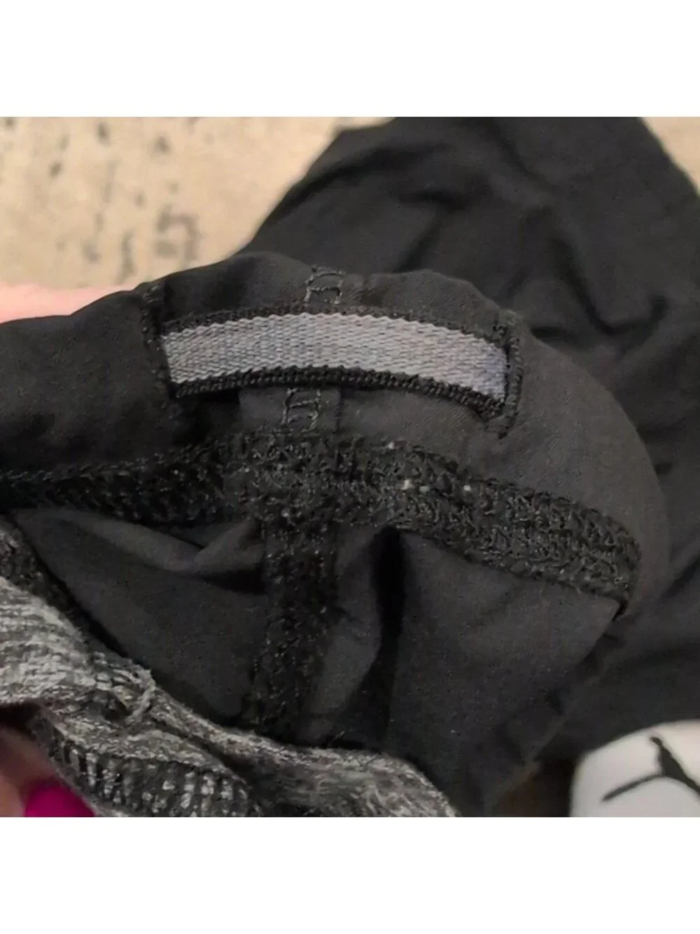 Lululemon Run: Dog Runner Pant Black / Heathered Grey